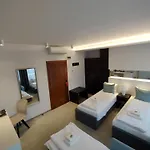 מלון Novopolska - I Restauracja