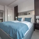 Novopolska - I Restauracja מלון 3*