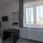 Novopolska - I Restauracja מלון