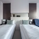 Novopolska - I Restauracja 3*