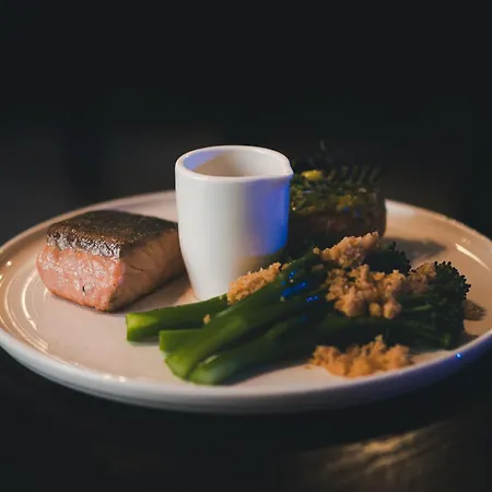 Novopolska - I Restauracja ホテル