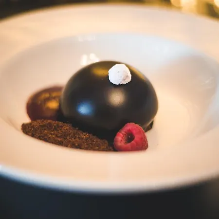 호텔 Novopolska - I Restauracja 3*