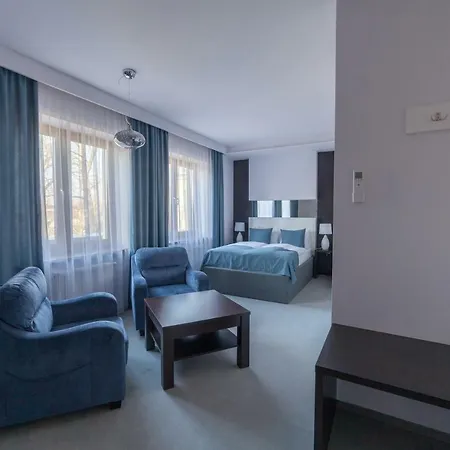 Novopolska - I Restauracja 호텔 3*