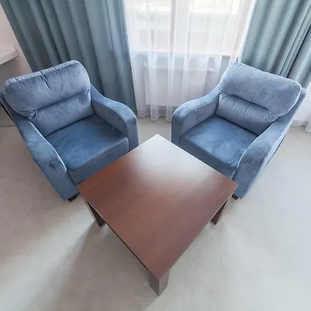 Novopolska - I Restauracja 3*