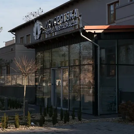 호텔 Novopolska - I Restauracja Kościan