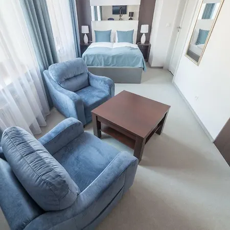 Novopolska - I Restauracja 호텔 Kościan