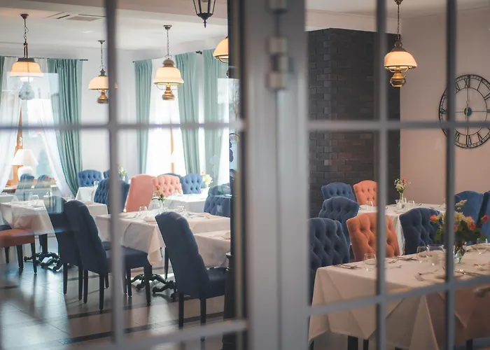 Novopolska - I Restauracja ホテル 3*