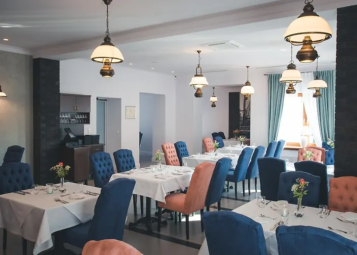 Novopolska - I Restauracja Hotel 3*