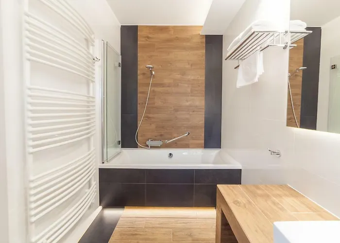 Novopolska - I Restauracja