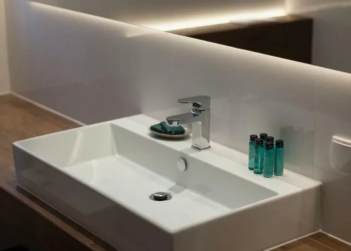 Novopolska - I Restauracja 3*