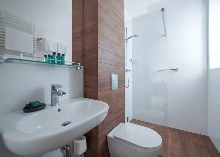 Novopolska - I Restauracja ホテル