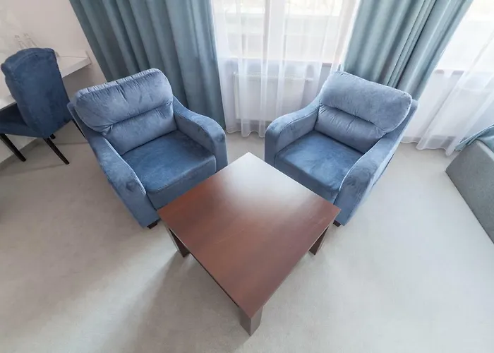 Novopolska - I Restauracja 3*